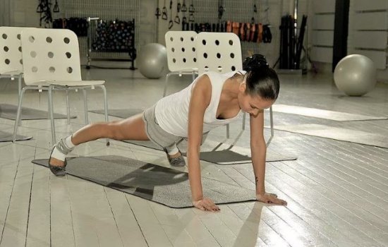 Ляйсан Утяшева: фото в купальнике (инстаграм)