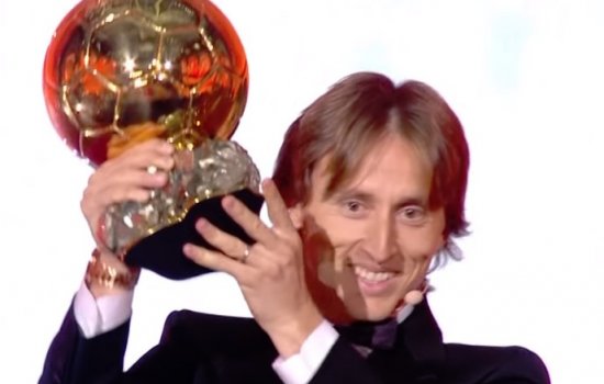 Гризманн «в шоке», что золотой мяч отдали Модричу (Видео)