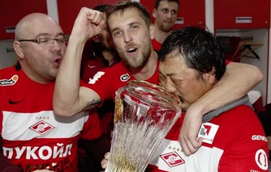 Бывший врач Спартака Лю Хуншен заявил, что травма Ещенко «на совести» Карреры