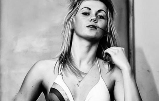 Анна Пругова: фото в купальнике (Инстаграм)