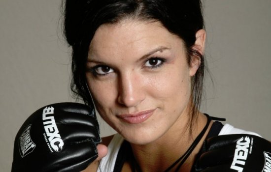 Джина Карано: откровенные фото в купальнике