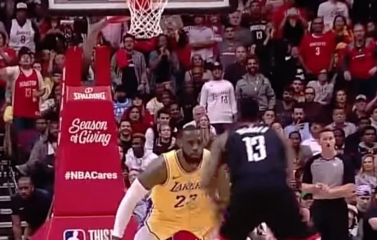 Харден «уничтожил» Лейкерс, отгрузив трипл-дабл с 50 очками (Видео)