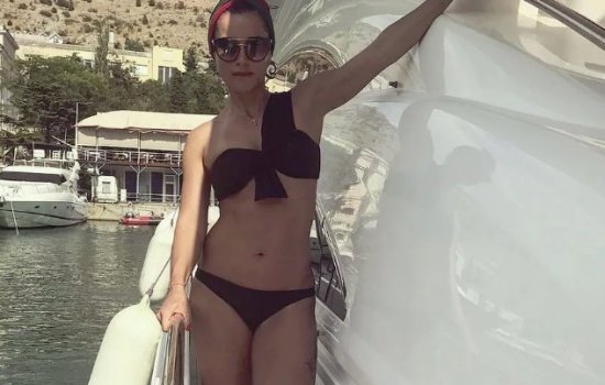 Тина Канделаки: фото в купальнике