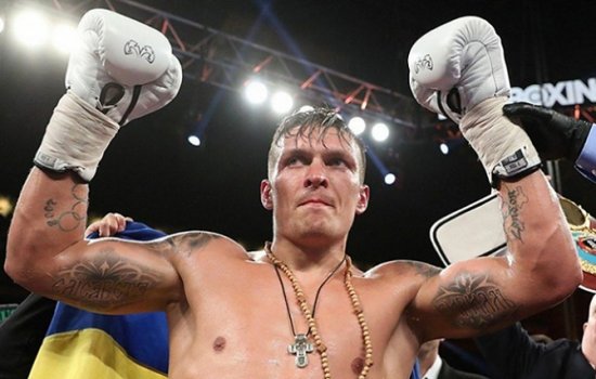 Усика признали лучшим боксёром мира по итогам 2018-го года