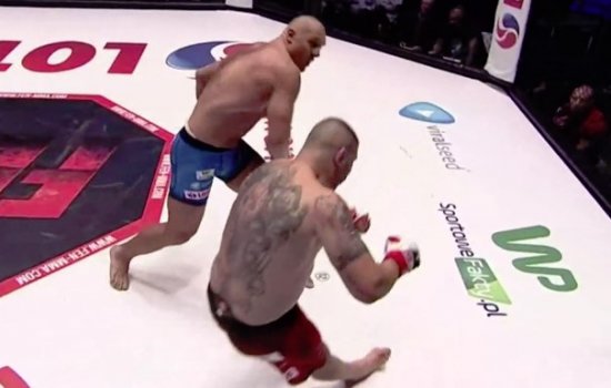 Польский боец ММА Сианос одним ударом заставил земляка «сложиться» (Видео)