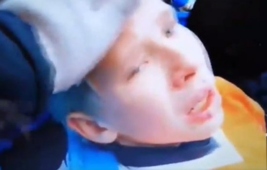 Хоккейный судья ударил 11-летнего школьника во время матча (Видео)