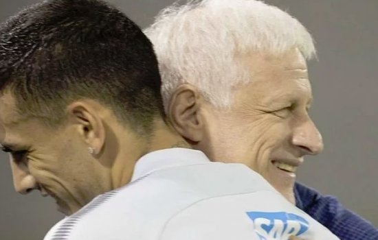 Фурсенко хочет «урвать» за Паредеса лишние 10 млн евро