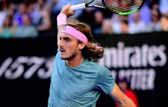 Русский грек 20-летний Циципас сенсационно обыграл Федерера (Видео)