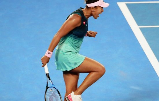 Квитова отыграла тройной матчбол и спасла сет, но все равно уступила Осаке