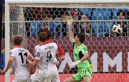 «Локомотив» выиграл Кубок России, одолев с минимальным счетом «Урал»