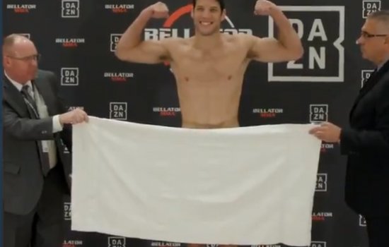 Макдональд и Грейси прошли процедуру взвешивания