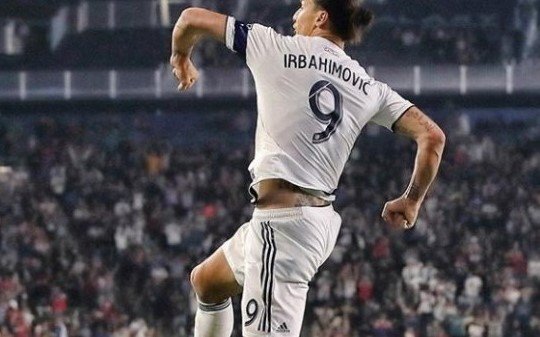 Ибрагимович назвал свою футбольную команду мечты Ибрагимович назвал свою футбольную команду мечты