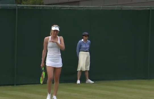 Александрова уступила Синяковой и покинула Уимблдон