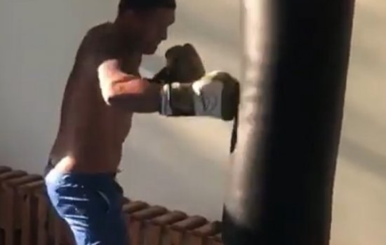 Александр Усик показал, как готовится к бою на тренировке