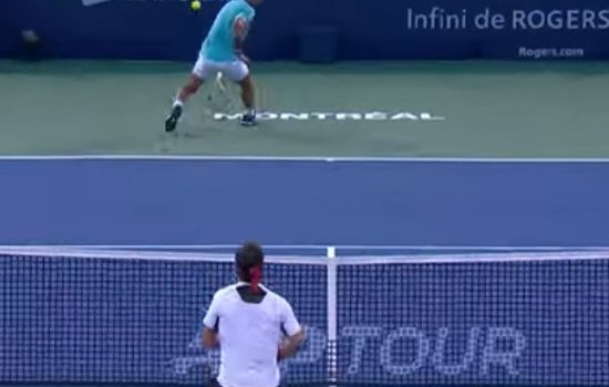 Фоньини заставил Надаля бегать по всему корту - классный розыгрыш (Видео)