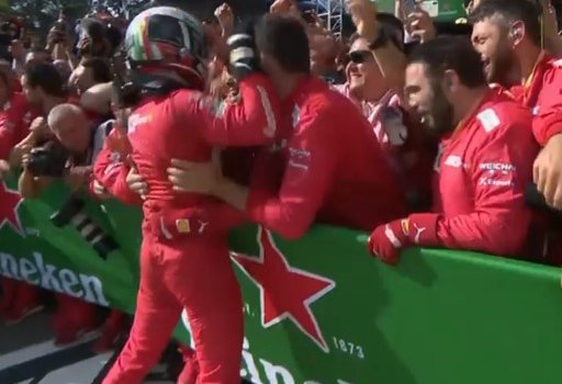 Леклер выиграл Гран-При Италии