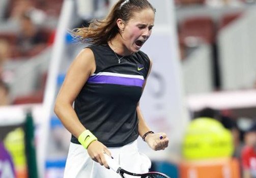 Касаткина победила Александрову и вышла в 1/4 финала в Пекине