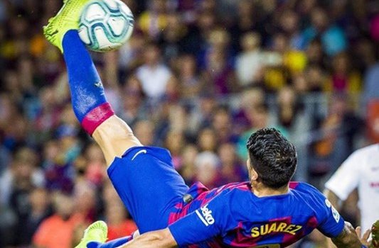 Барселона всухую разгромила дома Севилью (обзор голов)