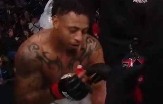 Харди «жульничал» на UFC - бой отменили (Видео)