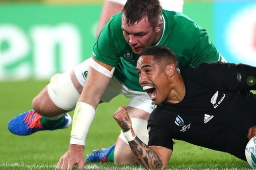 Новая Зеландия победила Ирландию в 1/4 финала Кубка мира по регби