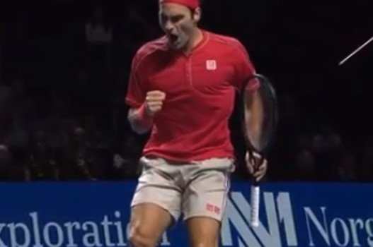 Федерер выиграл у Циципаса и вышел в финал домашнего турнира в Базеле