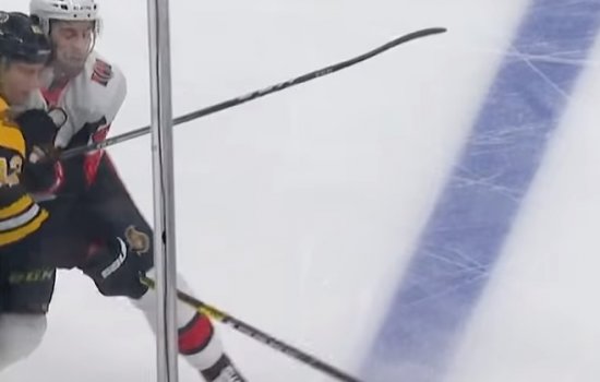 Хоккеист «Оттавы» Скотт Сабурин получил тяжелое сотрясение в матче с «Бостоном» (Видео)