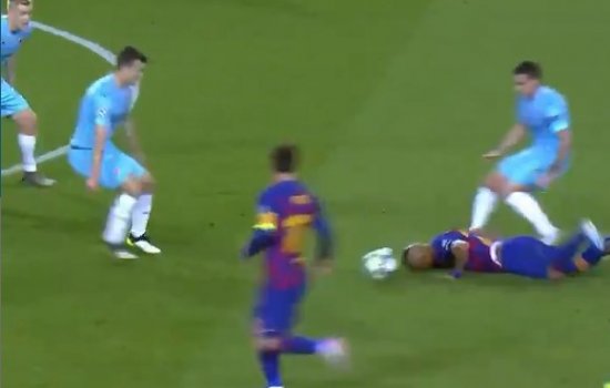 Лежачий чудо-пас Видаля - «скилл» дня в Лиге чемпионов (Видео)