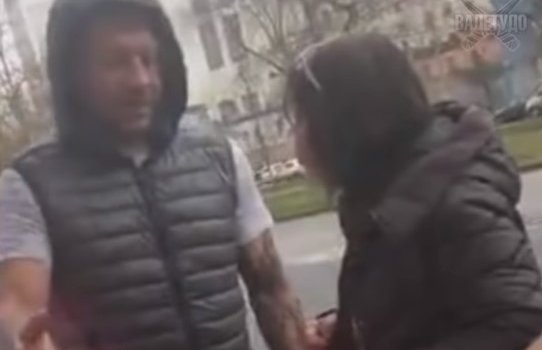 Александр Емельяненко гулял пьяным по городу - так готовится к бою с Кокляевым (Видео) Александр Емельяненко гулял пьяным по городу - так готовится к бою с Кокляевым (Видео)