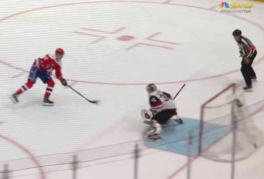 Дубля Кузнецова не хватило, чтобы победить «Аризону» (обзор)