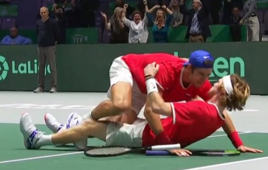 Хачанов и Рублев вырвали победу у сербов и вышли в полуфинал Кубка Дэвиса