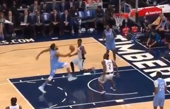 Карл Энтони Таунс попал в рубрику Шакила О'Нила (Видео)