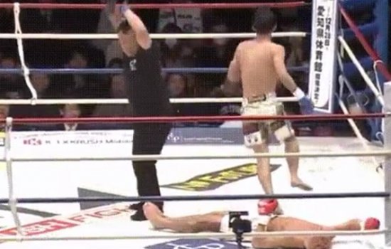 19-летний Риаму с «вертушки» отправил Учиду в глухой нокаут (Видео)