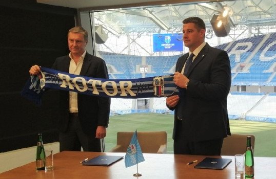 Хацкевич официально возглавил «Ротор»