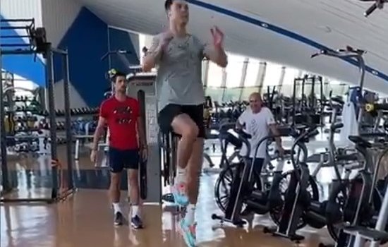 Роналду провел для Джоковича мастер-класс по прыжкам (Видео)