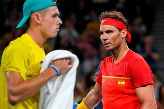 Надаль в 3-х сетах дожал Де Минаура и вывел Испанию в финал Кубка ATP Надаль в 3-х сетах дожал Де Минаура и вывел Испанию в финал Кубка ATP