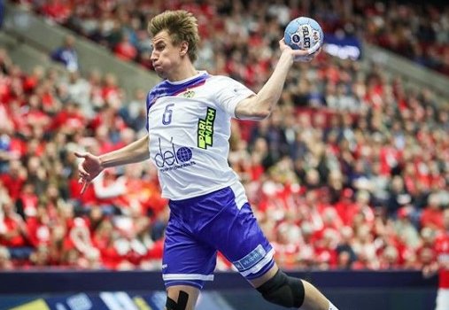 Россия проиграла и третий матч на ЧЕ по гандболу