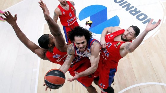 ЦСКА уступил в концовке Эфесу: видеообзор матча Евролиги-2019/20