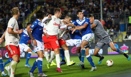 Борьба в штрафной площадке