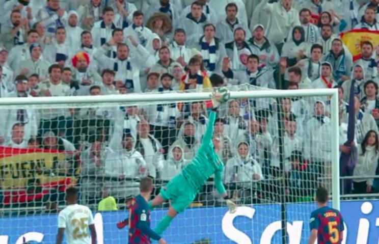 Тер Стеген совершил крутой сэйв в Эль-Класико (Видео)