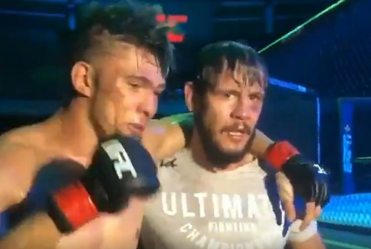 Крылов и Уокер ушли в обнимку после боя на UFC (Видео)
