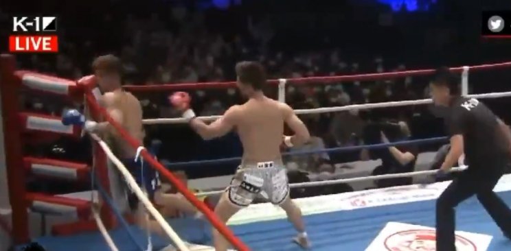 Ямазаки жестко нокаутировал 22-летнего земляка в К-1 (Видео)