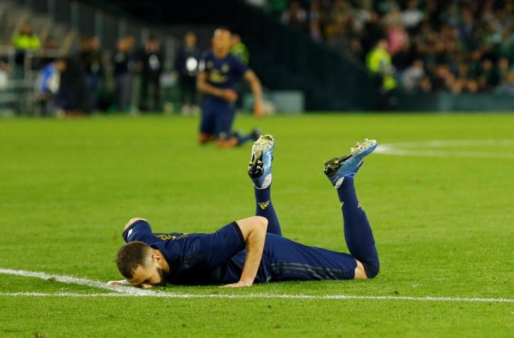 Футбольное поле