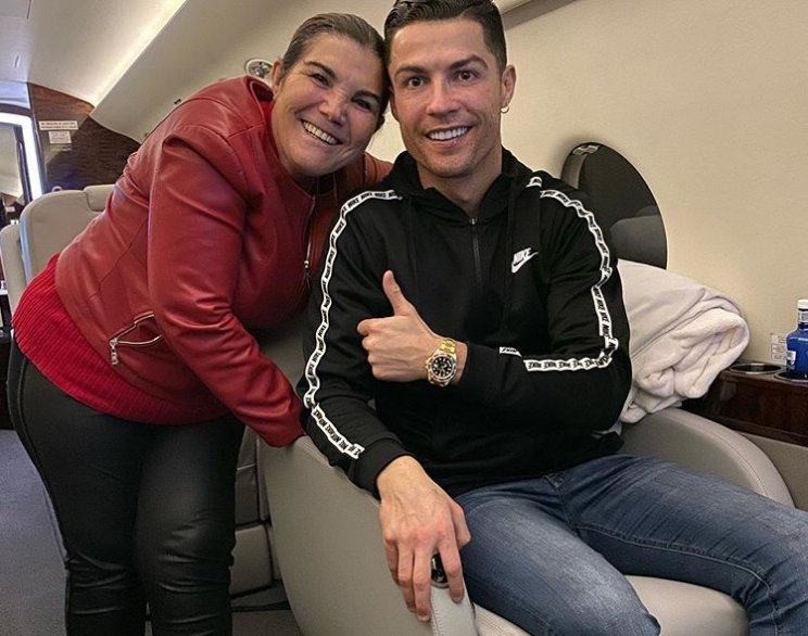 Роналду с мамой