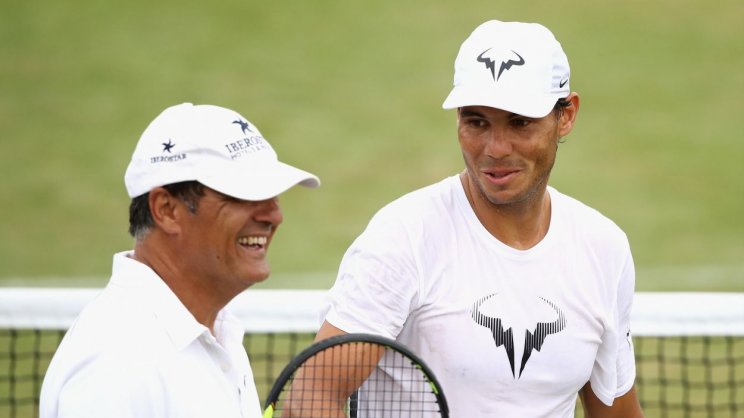 Дядя Надаля поставил Федерера выше Рафаэля