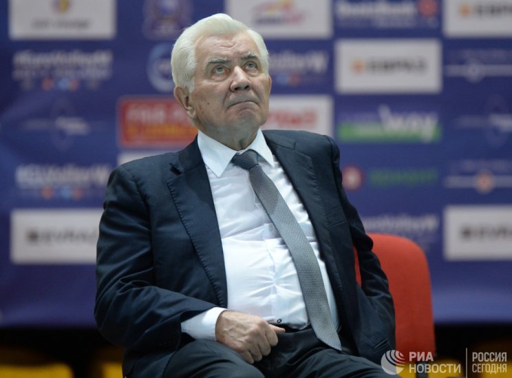 Волейбольный тренер Николай Карполь побил рекорд Книги Гиннесса