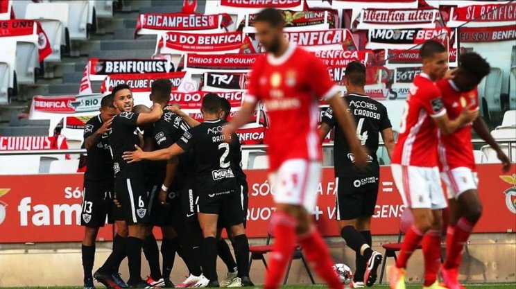 «Бенфика» на 96-й минуте упустила ничью с «Санта-Кларой» (обзор голов, видео)