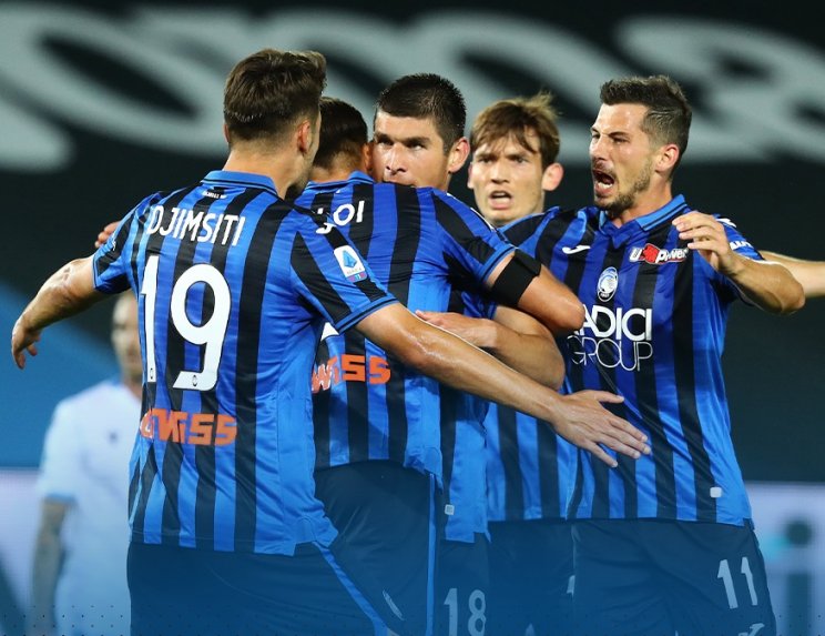 Аталанта празднует победу