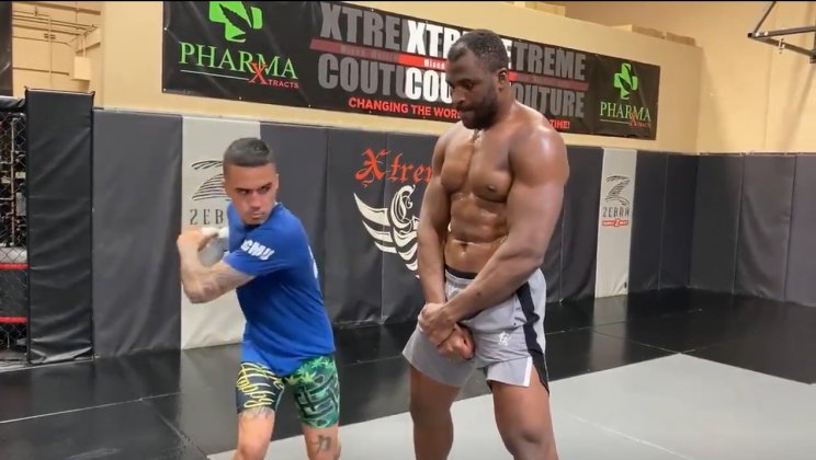 Нганну провалил «бадишот челлендж» (Видео)