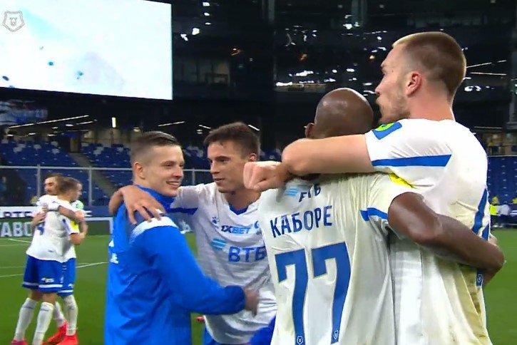 «Зенит» потерпел от «Динамо» первое поражение в чемпионате (гол, видео)