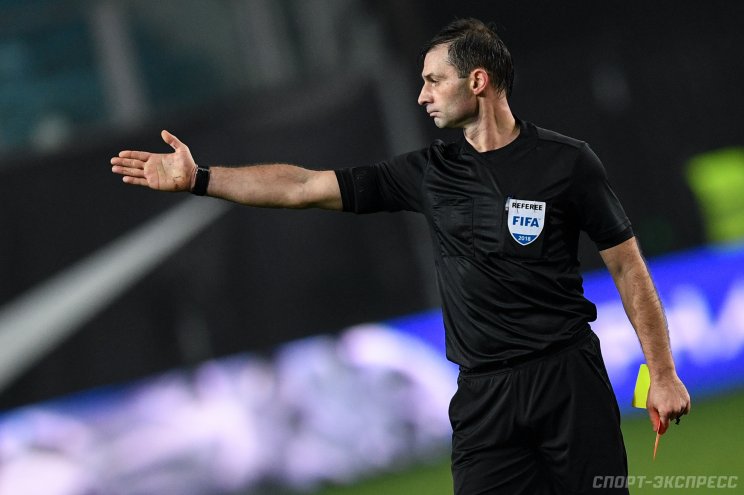 Судью Алексея Еськова могут пожизненно отстранить от футбола